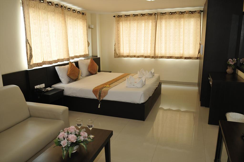 Regent Suvarnabhumi Hotel Bangkok Exterior photo