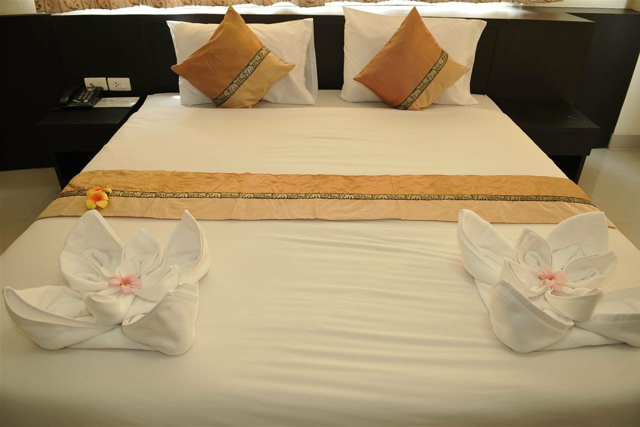 Regent Suvarnabhumi Hotel Bangkok Exterior photo